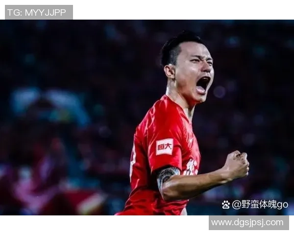 身体缺陷却成就传奇 足球星凭坚韧与努力超越极限创造辉煌