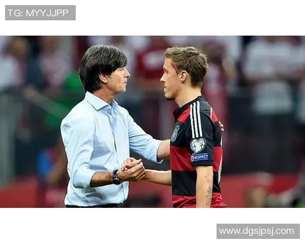 世界知名足球球星退役时间表全景盘点让你一图掌握辉煌历程